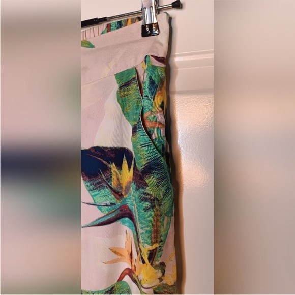 Jessica Simpson Tropical Print Wide-Leg Pants - Picture 3 of 6